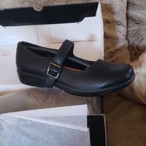 Black Mary Jane shoes